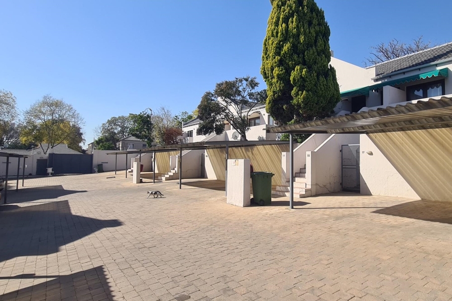 2 Bedroom Property for Sale in Sandown Gauteng