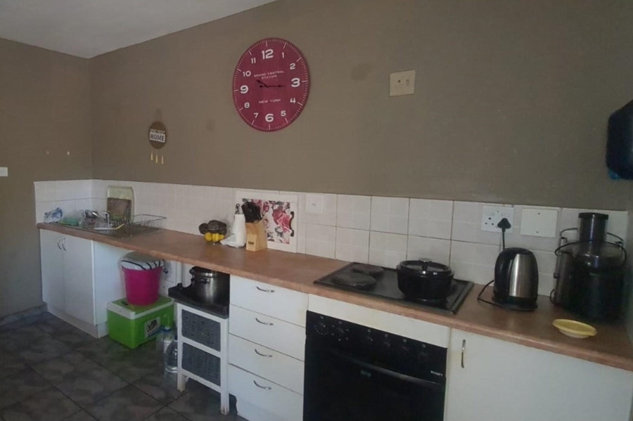 2 Bedroom Property for Sale in Heuwelsig Estate Gauteng