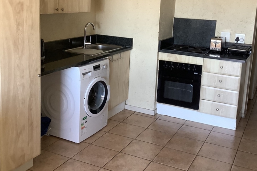 1 Bedroom Property for Sale in Hillcrest Gauteng