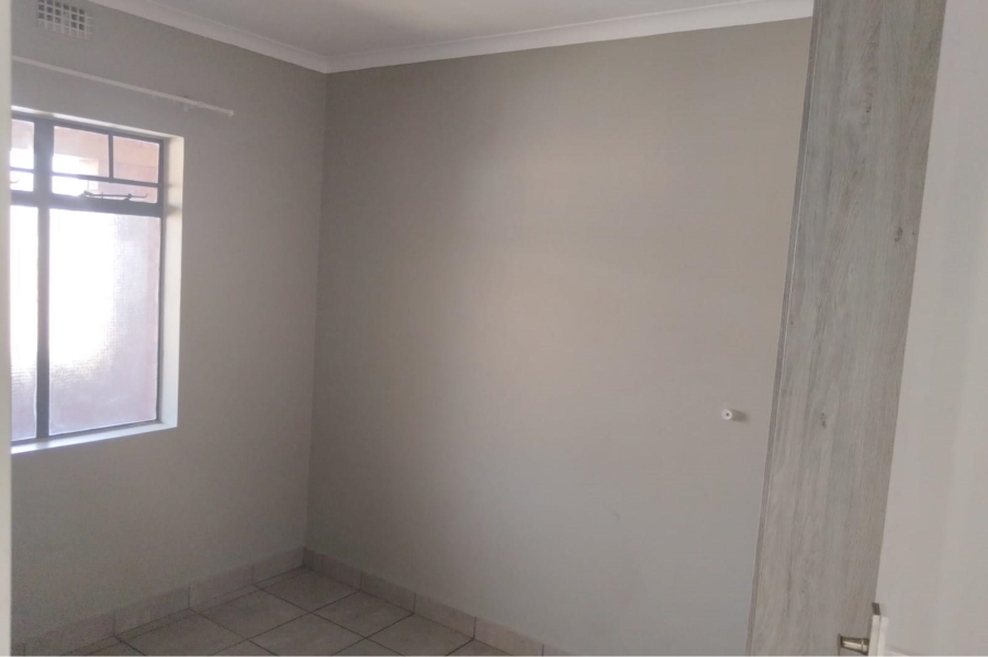 2 Bedroom Property for Sale in Montana Tuine Gauteng