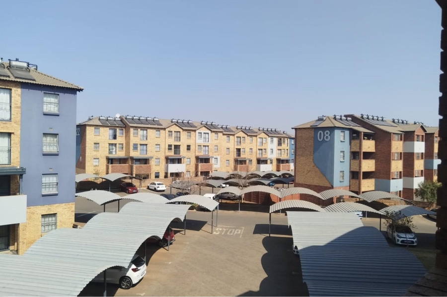 2 Bedroom Property for Sale in Montana Tuine Gauteng