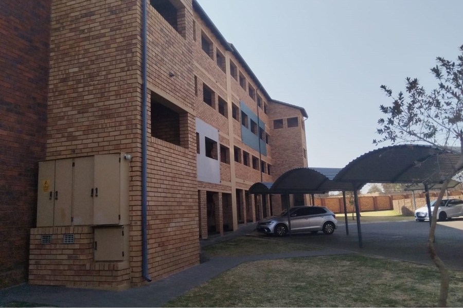 2 Bedroom Property for Sale in Montana Tuine Gauteng