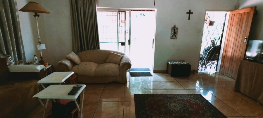 4 Bedroom Property for Sale in Mountain View Gauteng