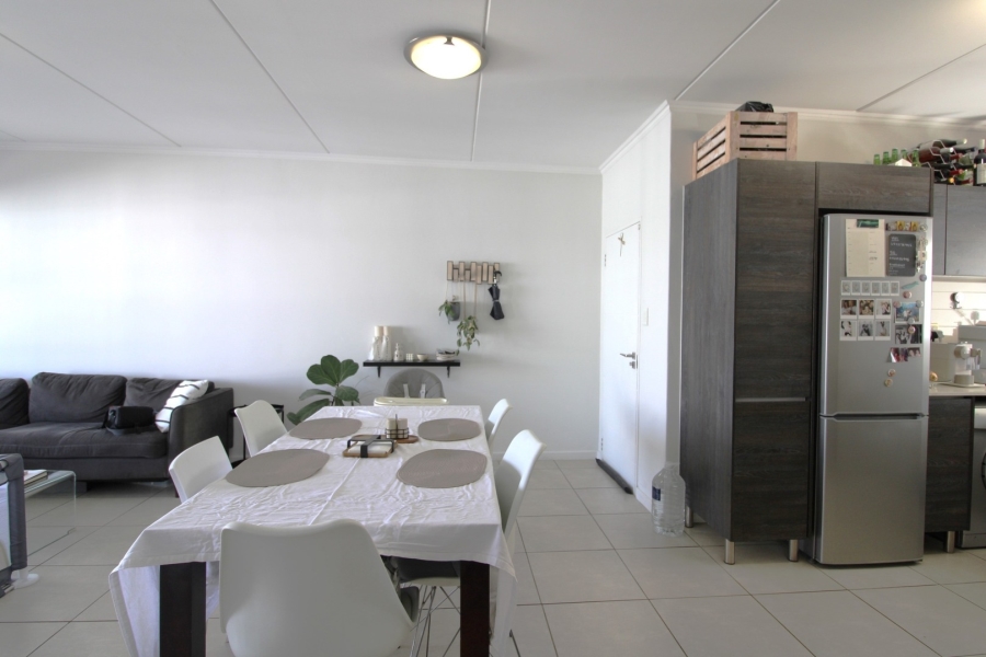 To Let 2 Bedroom Property for Rent in Bryanston Gauteng