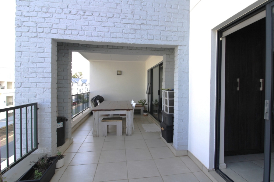 To Let 2 Bedroom Property for Rent in Bryanston Gauteng