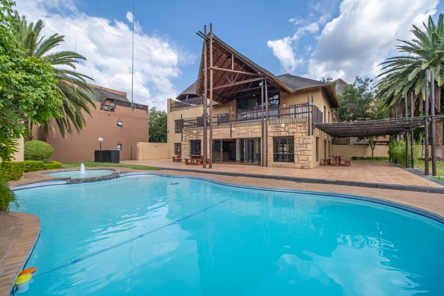 To Let 1 Bedroom Property for Rent in Lonehill Gauteng