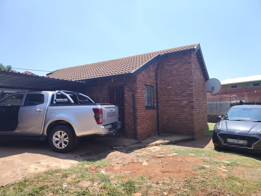 To Let 3 Bedroom Property for Rent in Soshanguve XX Gauteng