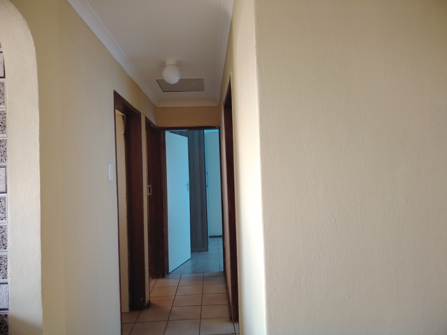 To Let 3 Bedroom Property for Rent in Soshanguve XX Gauteng