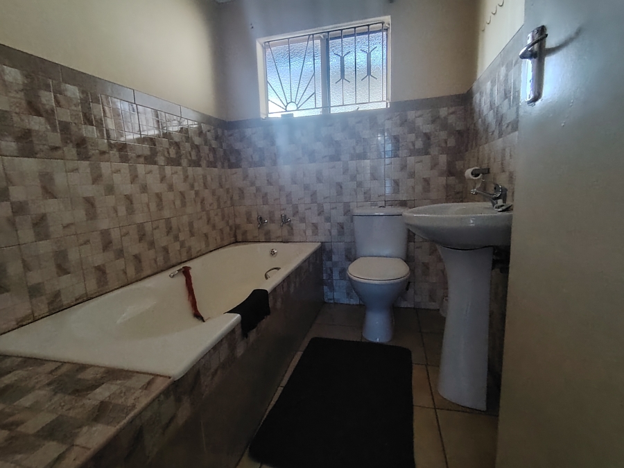 3 Bedroom Property for Sale in Soshanguve XX Gauteng