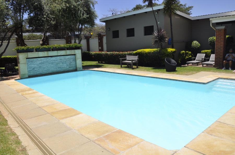 2 Bedroom Property for Sale in Greenstone Hill Gauteng