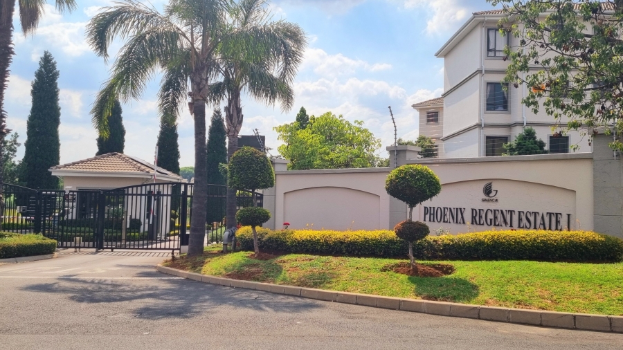 2 Bedroom Property for Sale in Noordwyk Gauteng