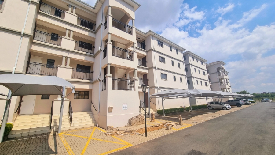2 Bedroom Property for Sale in Noordwyk Gauteng