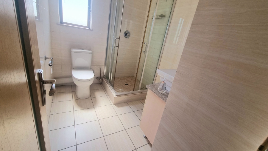 2 Bedroom Property for Sale in Noordwyk Gauteng