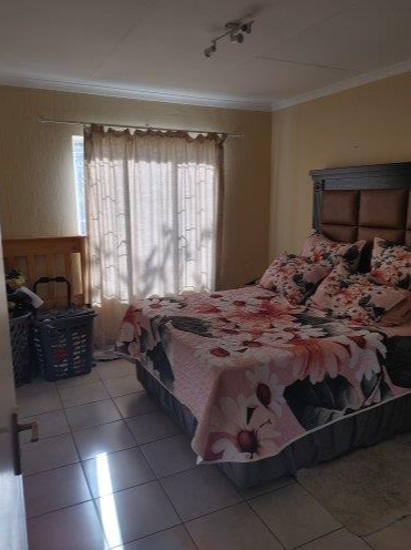 To Let 2 Bedroom Property for Rent in Greenstone Hill Gauteng