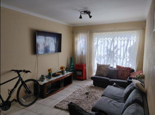 To Let 2 Bedroom Property for Rent in Greenstone Hill Gauteng