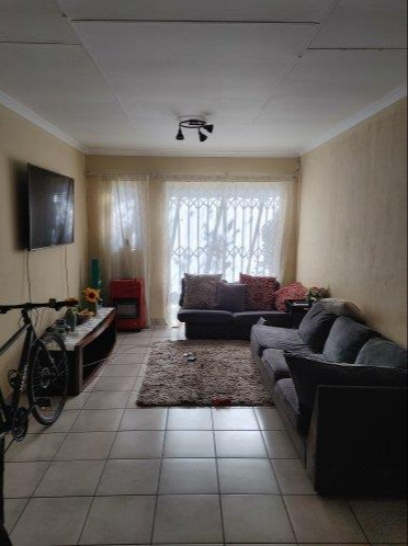 To Let 2 Bedroom Property for Rent in Greenstone Hill Gauteng