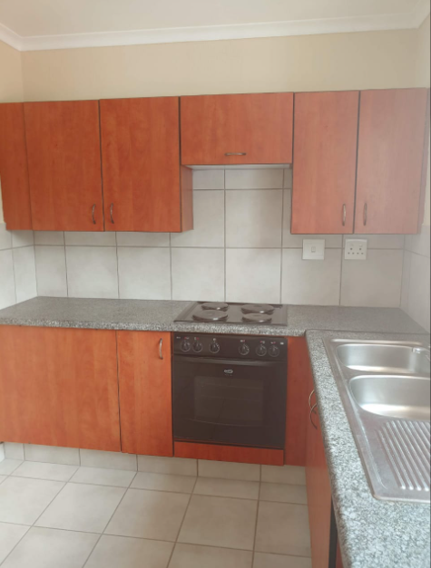 To Let 2 Bedroom Property for Rent in Greenstone Hill Gauteng