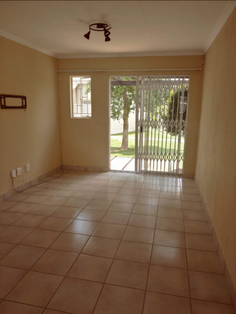 To Let 2 Bedroom Property for Rent in Greenstone Hill Gauteng