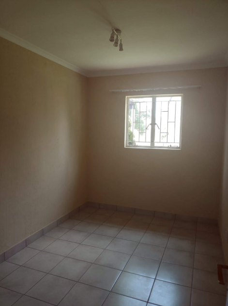 To Let 2 Bedroom Property for Rent in Greenstone Hill Gauteng