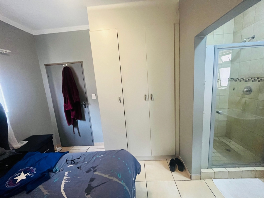 2 Bedroom Property for Sale in Villieria Gauteng