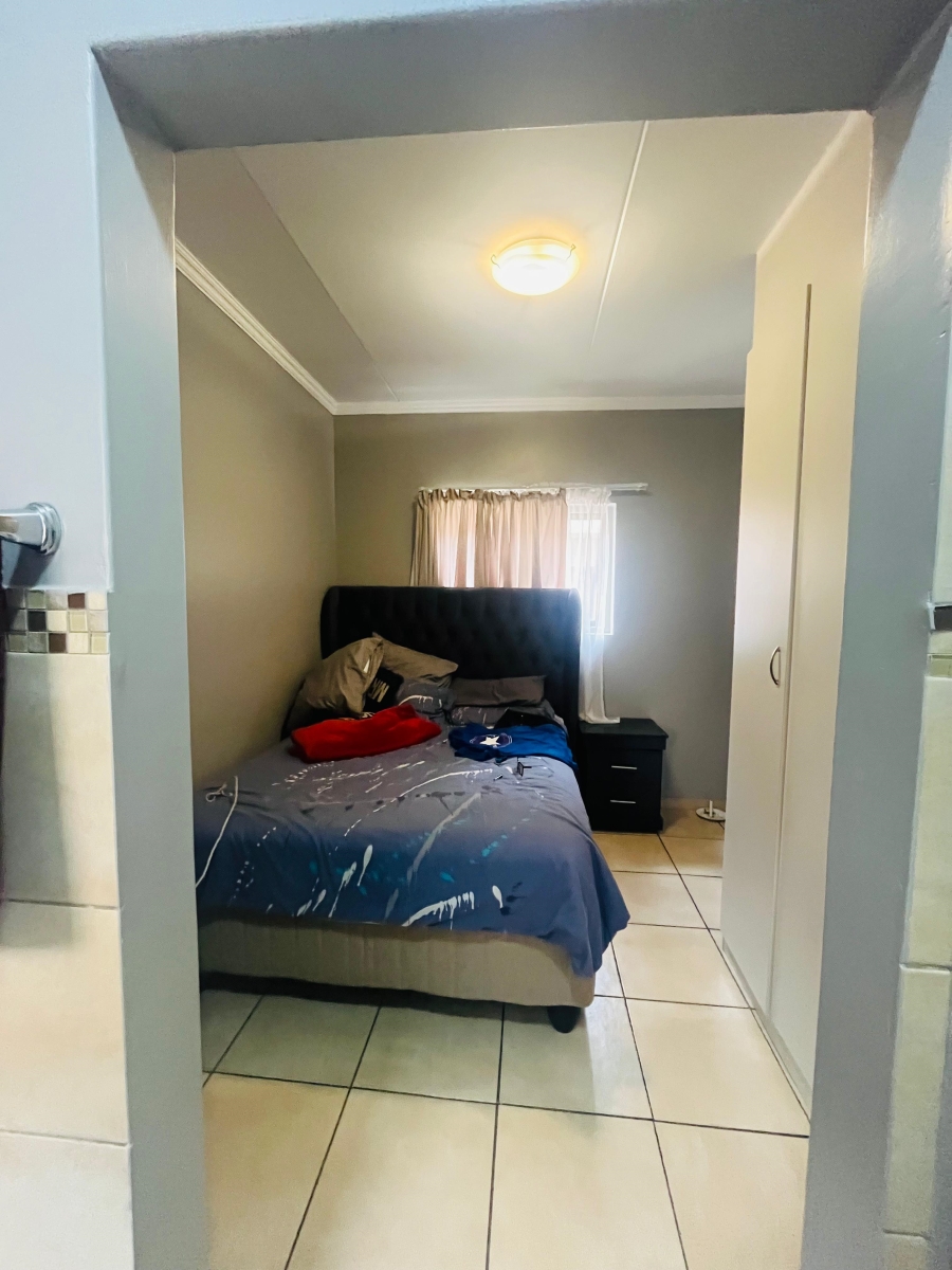 2 Bedroom Property for Sale in Villieria Gauteng