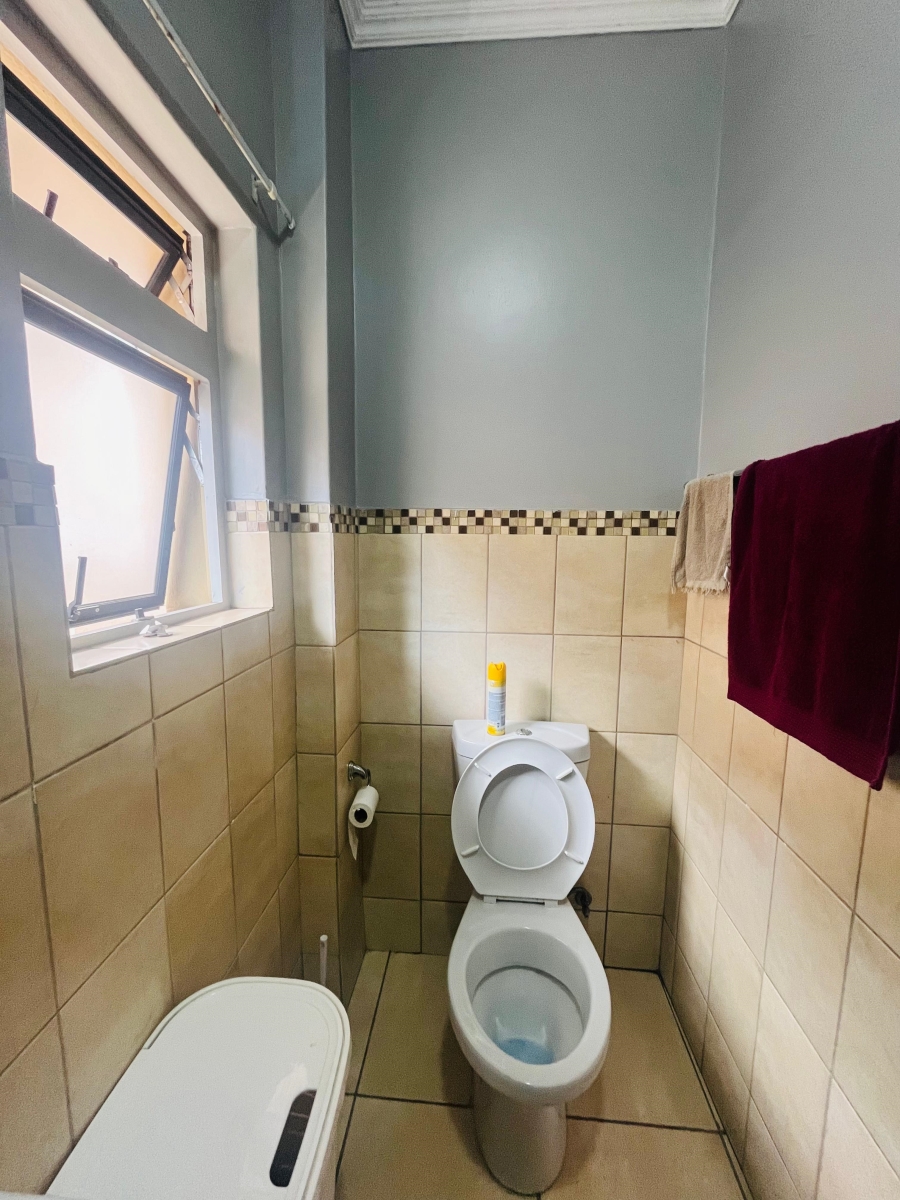 2 Bedroom Property for Sale in Villieria Gauteng