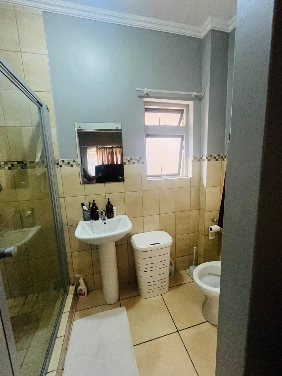 2 Bedroom Property for Sale in Villieria Gauteng