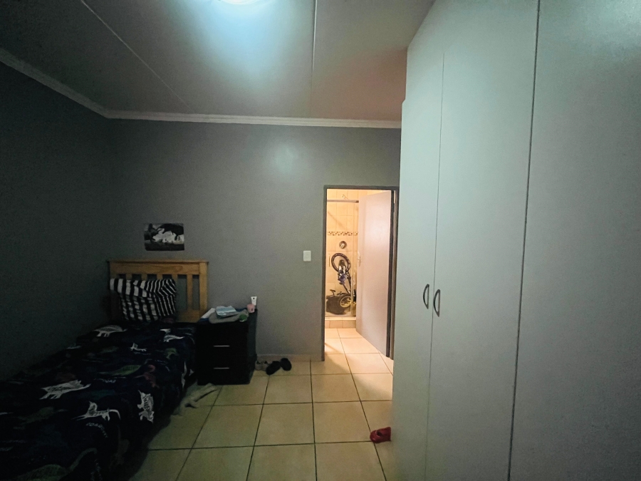 2 Bedroom Property for Sale in Villieria Gauteng