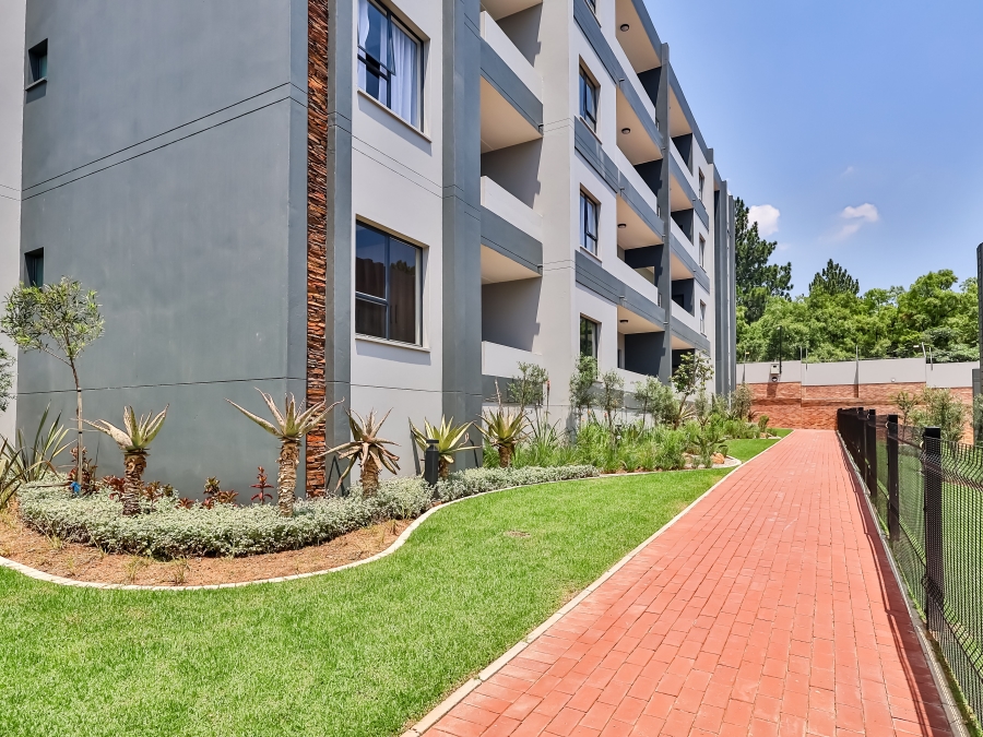 2 Bedroom Property for Sale in Waterfall Gauteng