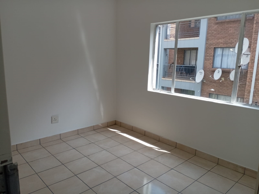 2 Bedroom Property for Sale in Vorna Valley Gauteng