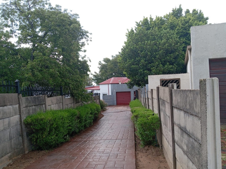 To Let 3 Bedroom Property for Rent in The Reeds Gauteng