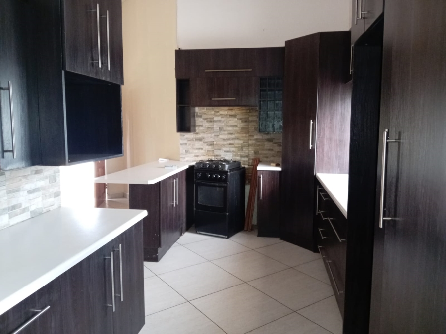 To Let 3 Bedroom Property for Rent in The Reeds Gauteng