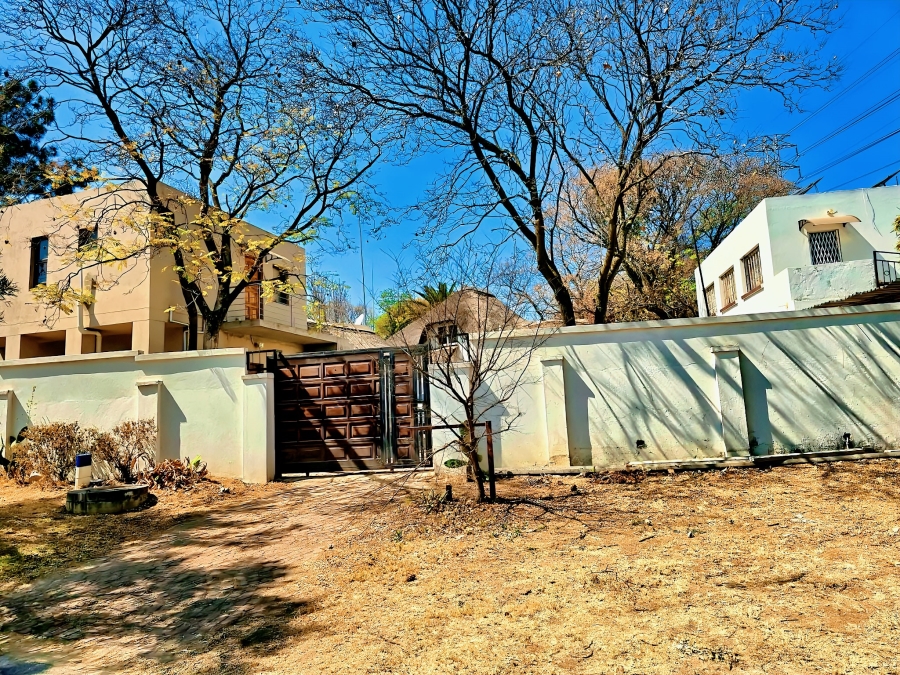 To Let 1 Bedroom Property for Rent in Buccleuch Gauteng