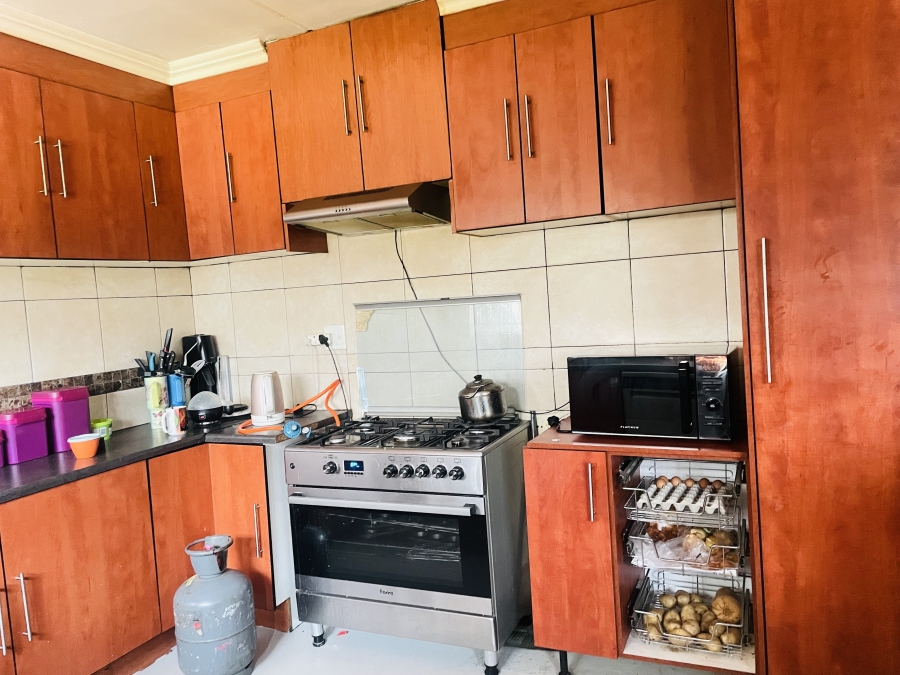 To Let 3 Bedroom Property for Rent in Edleen Gauteng