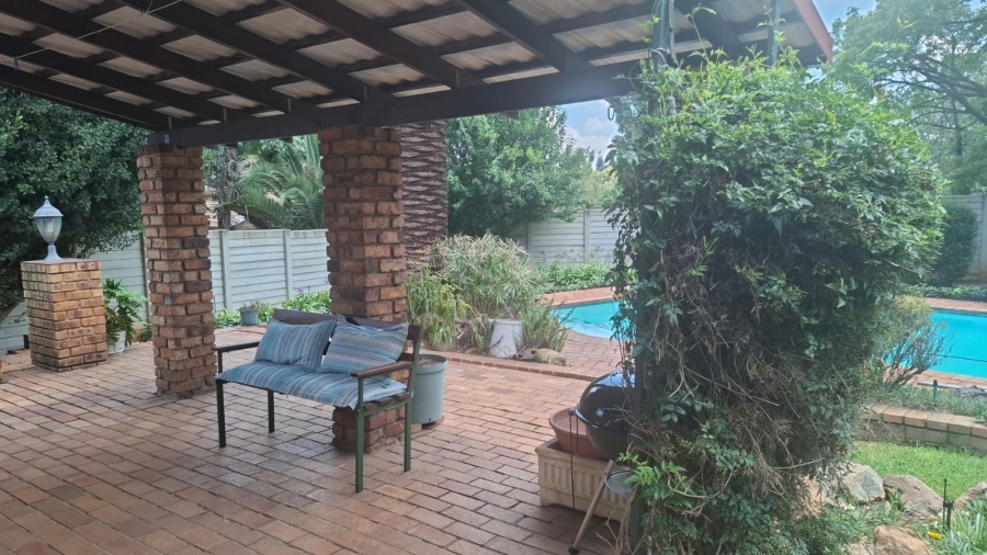 4 Bedroom Property for Sale in Rembrandt Park Gauteng