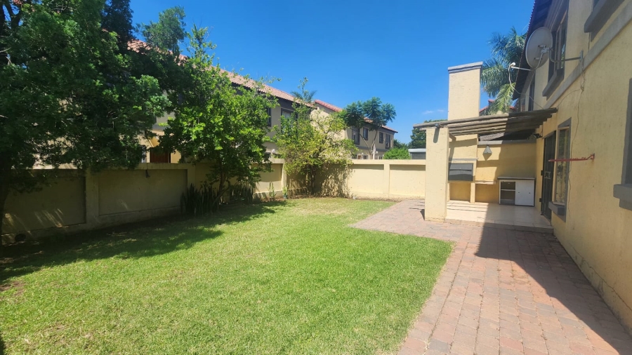 3 Bedroom Property for Sale in Annlin Gauteng