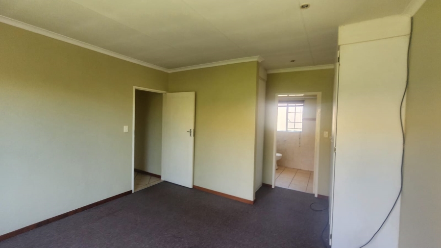 3 Bedroom Property for Sale in Annlin Gauteng