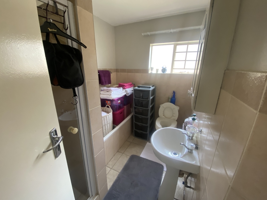 2 Bedroom Property for Sale in Montana Gauteng