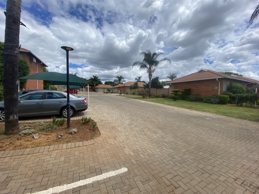 2 Bedroom Property for Sale in Montana Gauteng