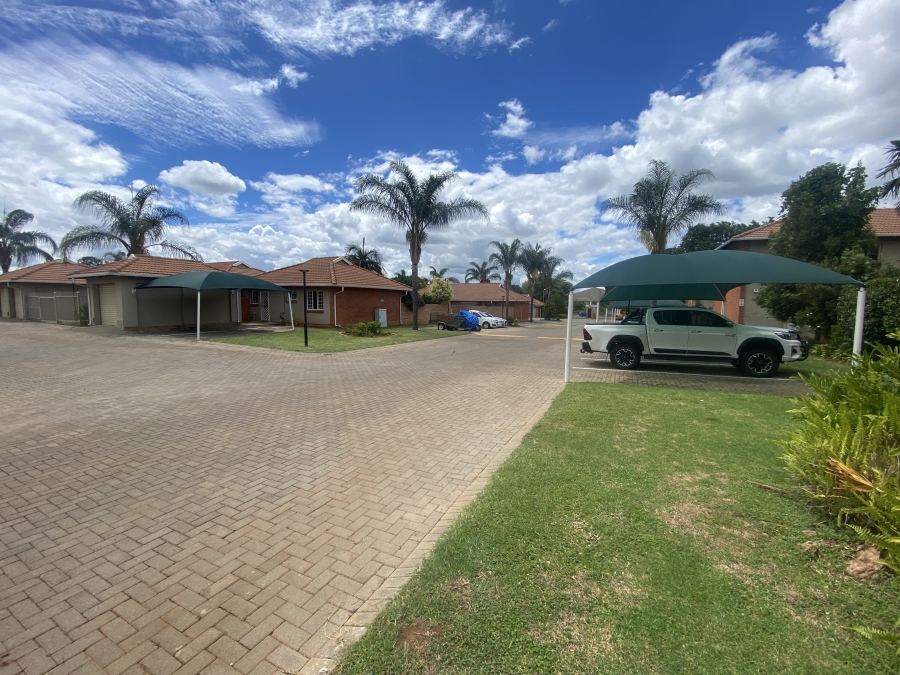 2 Bedroom Property for Sale in Montana Gauteng