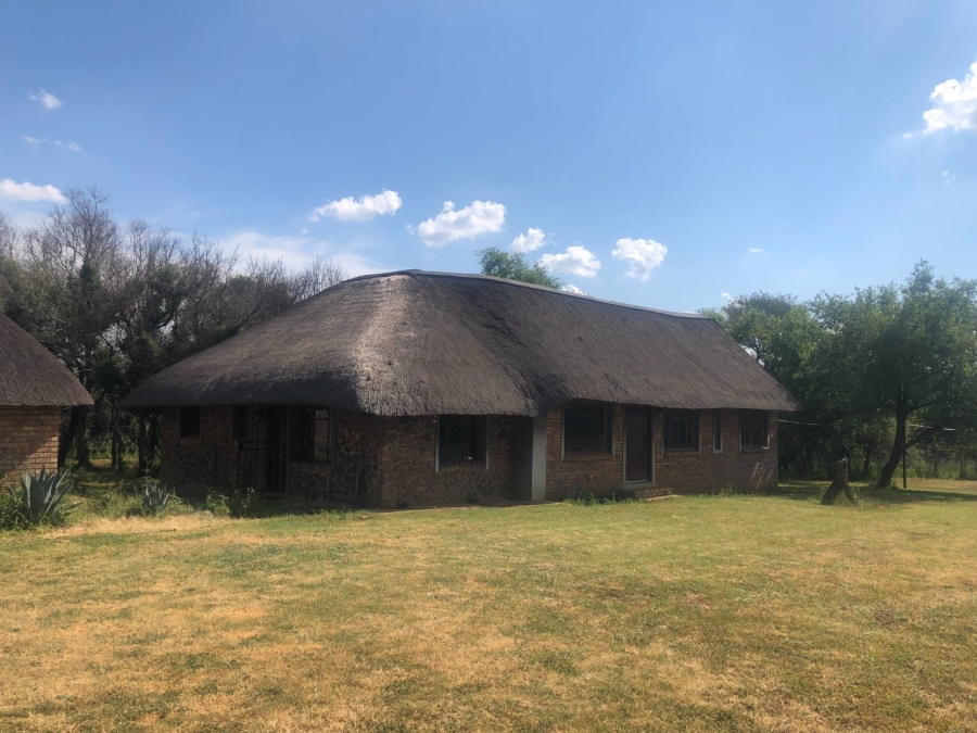 3 Bedroom Property for Sale in Walmansthal Ah Gauteng