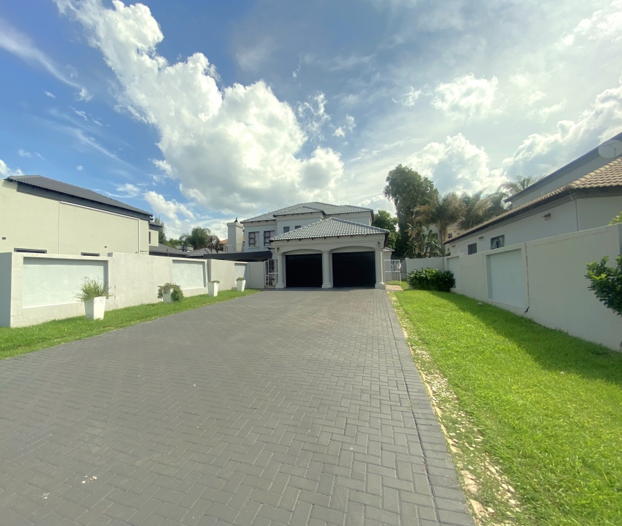 4 Bedroom Property for Sale in Willow Acres Ext 10 Gauteng