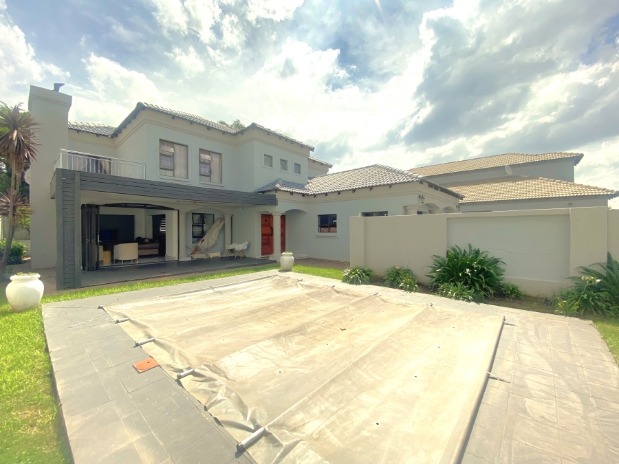 4 Bedroom Property for Sale in Willow Acres Ext 10 Gauteng