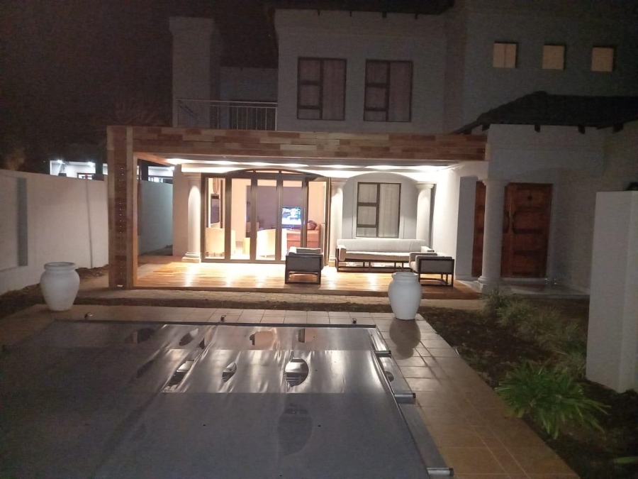 4 Bedroom Property for Sale in Willow Acres Ext 10 Gauteng