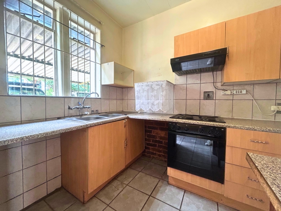 2 Bedroom Property for Sale in Eldoraigne Gauteng