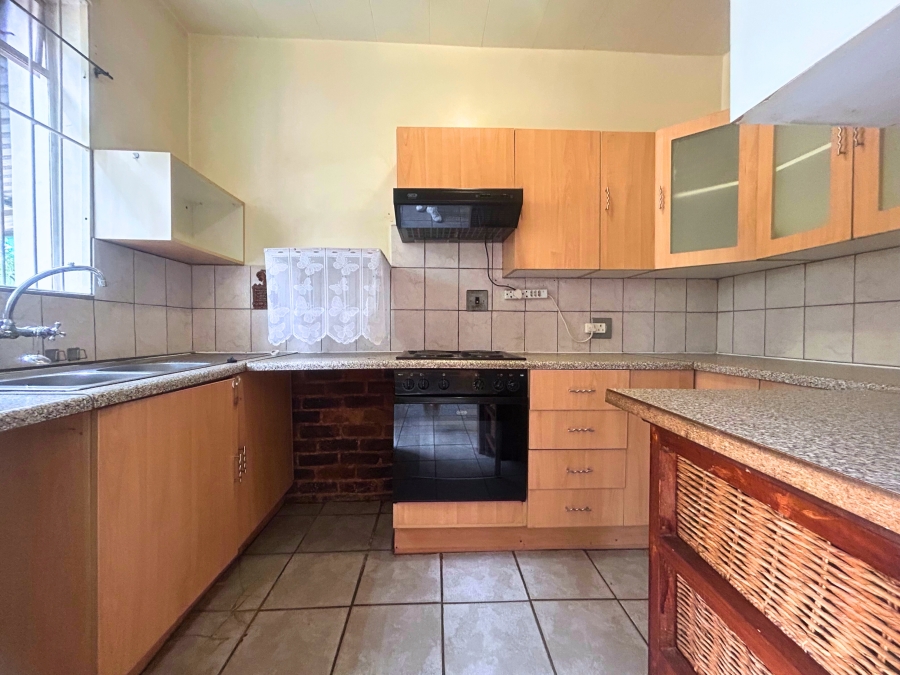 2 Bedroom Property for Sale in Eldoraigne Gauteng