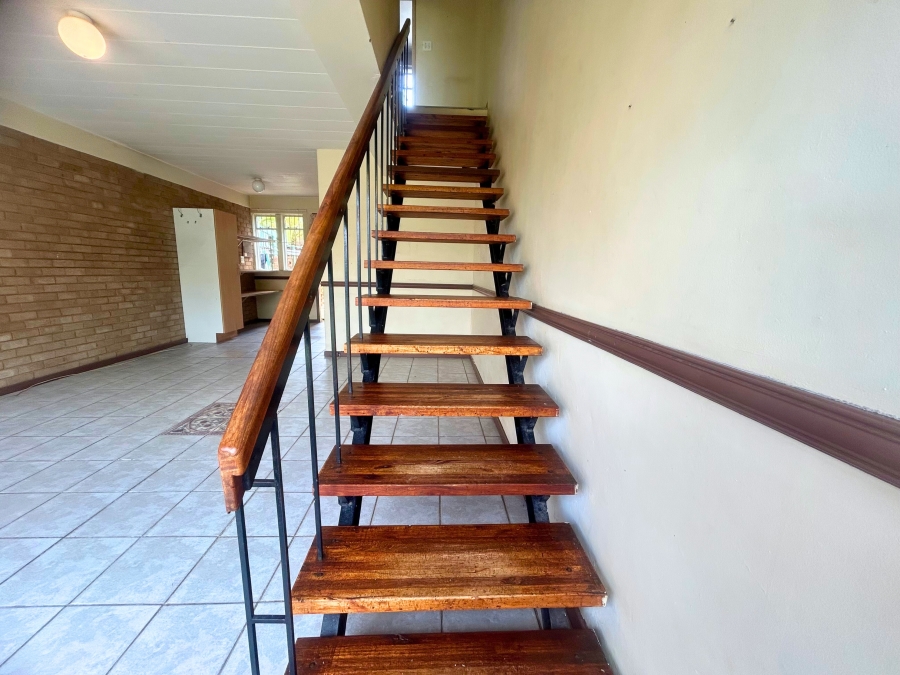 2 Bedroom Property for Sale in Eldoraigne Gauteng