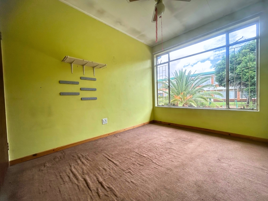 2 Bedroom Property for Sale in Eldoraigne Gauteng