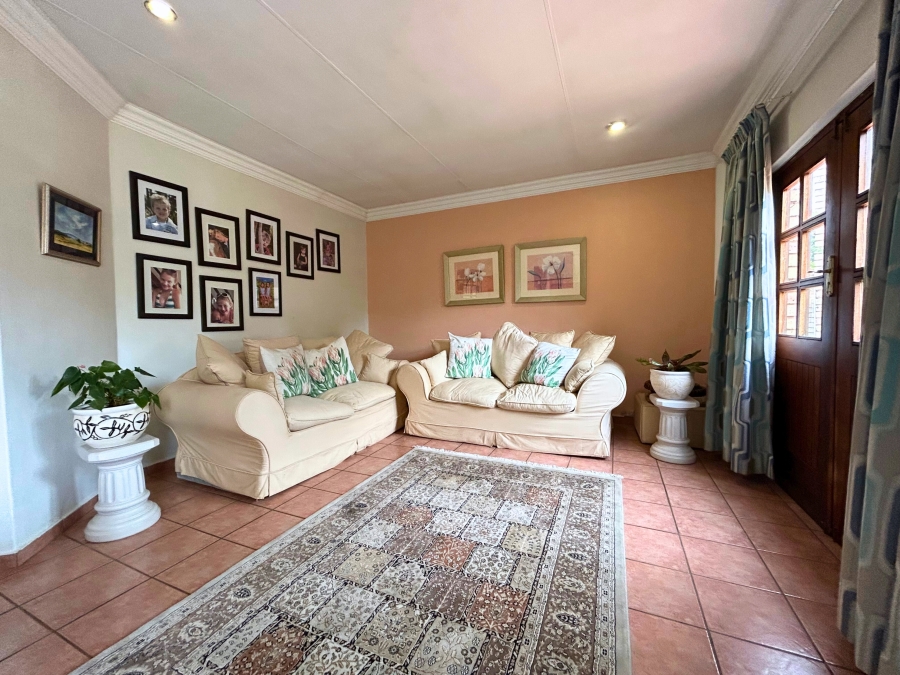 2 Bedroom Property for Sale in Wierdaglen Estate Gauteng