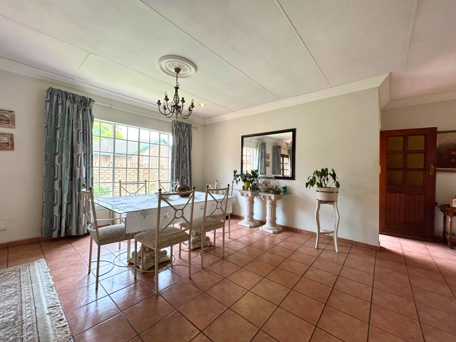 2 Bedroom Property for Sale in Wierdaglen Estate Gauteng